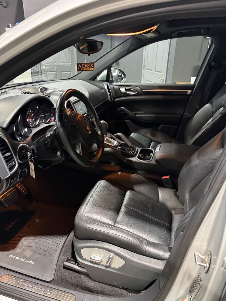2013 Porsche Cayenne S Hybrid - Photo 19