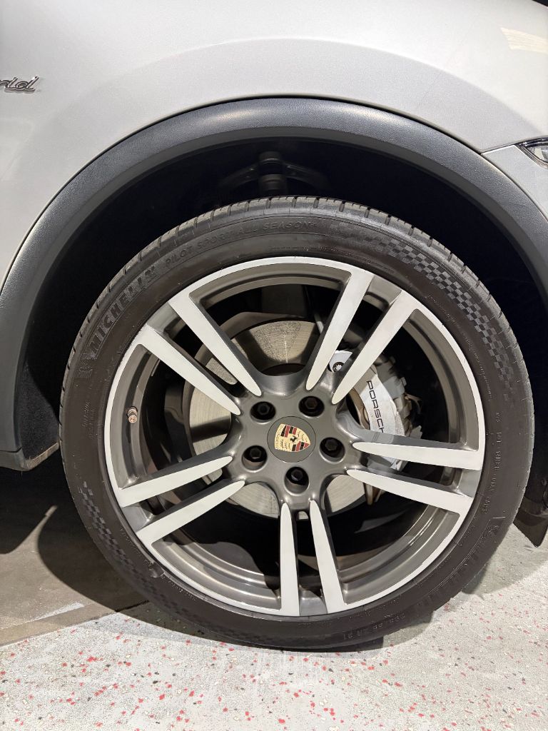 2013 Porsche Cayenne S Hybrid - Photo 11