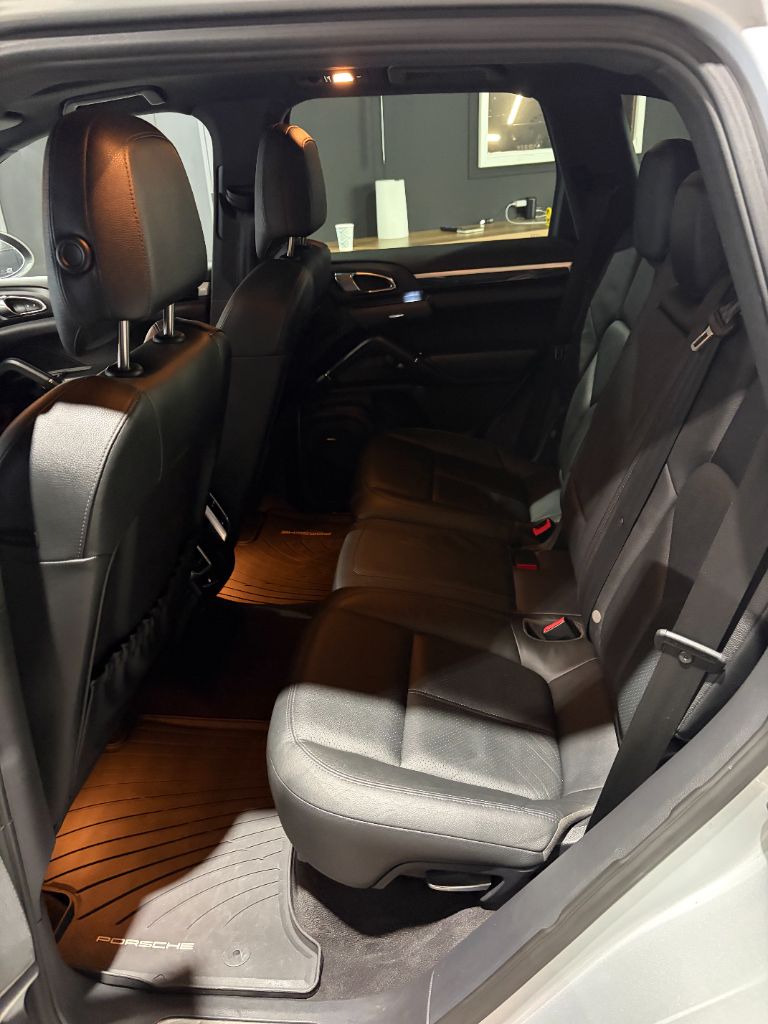 2013 Porsche Cayenne S Hybrid - Photo 25