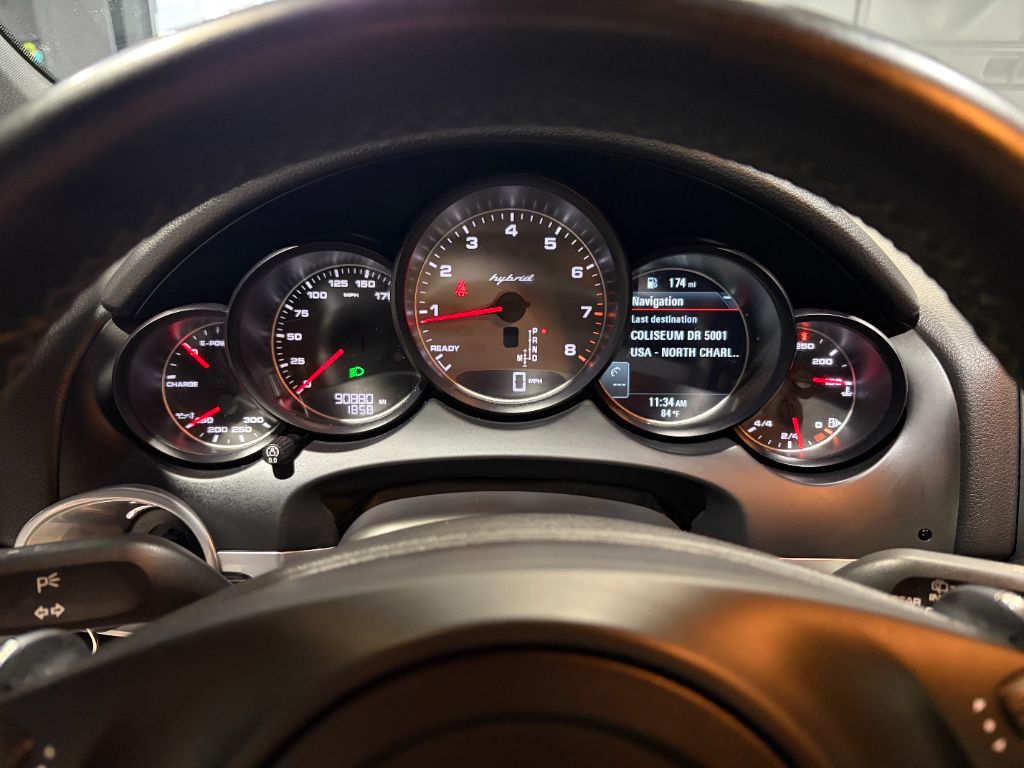 2013 Porsche Cayenne S Hybrid - Photo 22