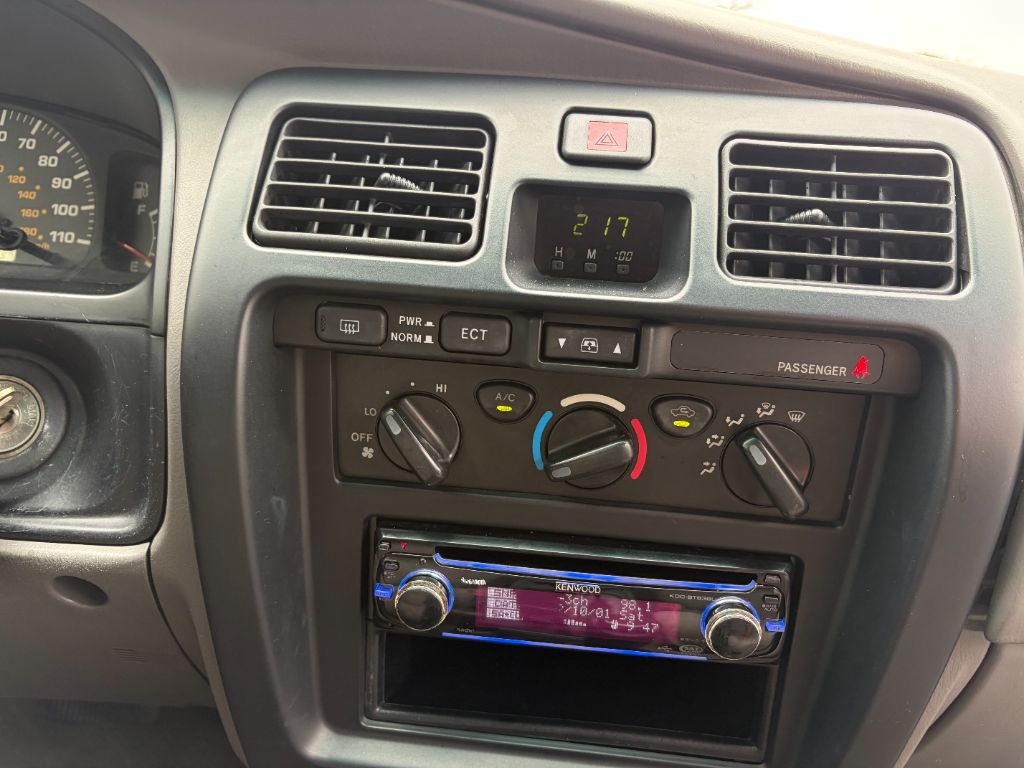 2002 Toyota 4Runner SR5 - Photo 22