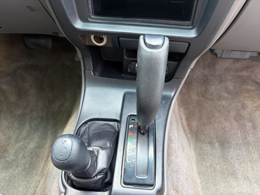 2002 Toyota 4Runner SR5 - Photo 23