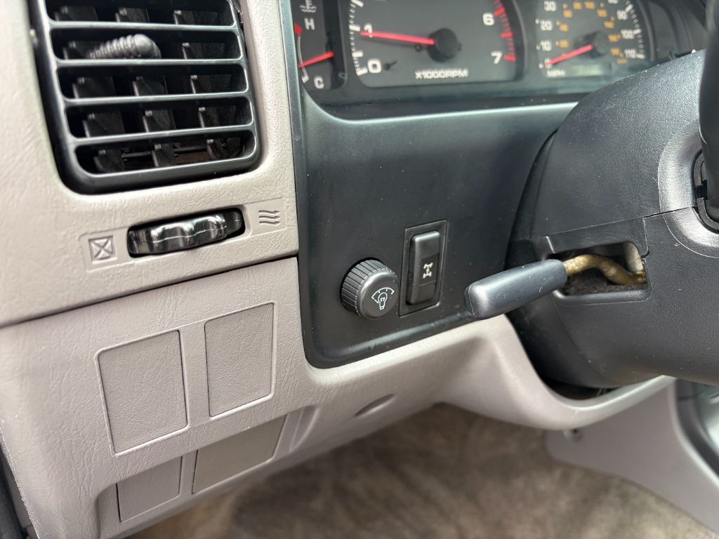 2002 Toyota 4Runner SR5 - Photo 13