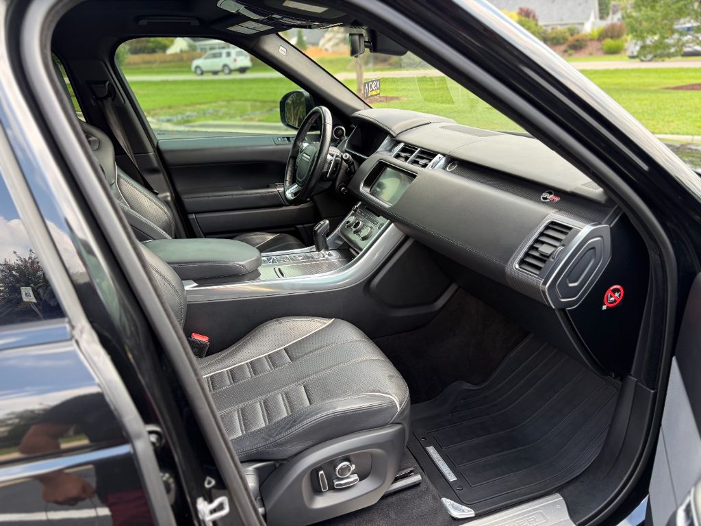 2017 Land Rover Range Rover Sport SVR - Photo 28