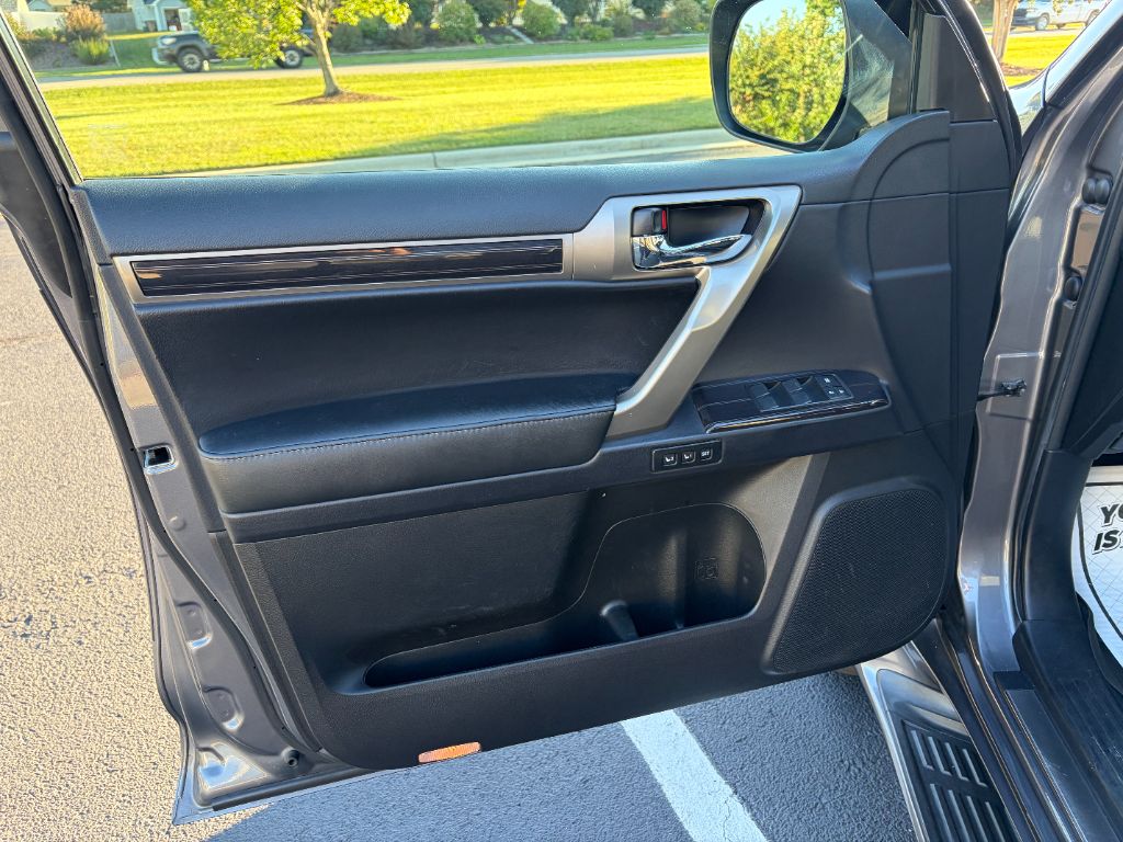 2020 Lexus GX PREMIUM - Photo 16