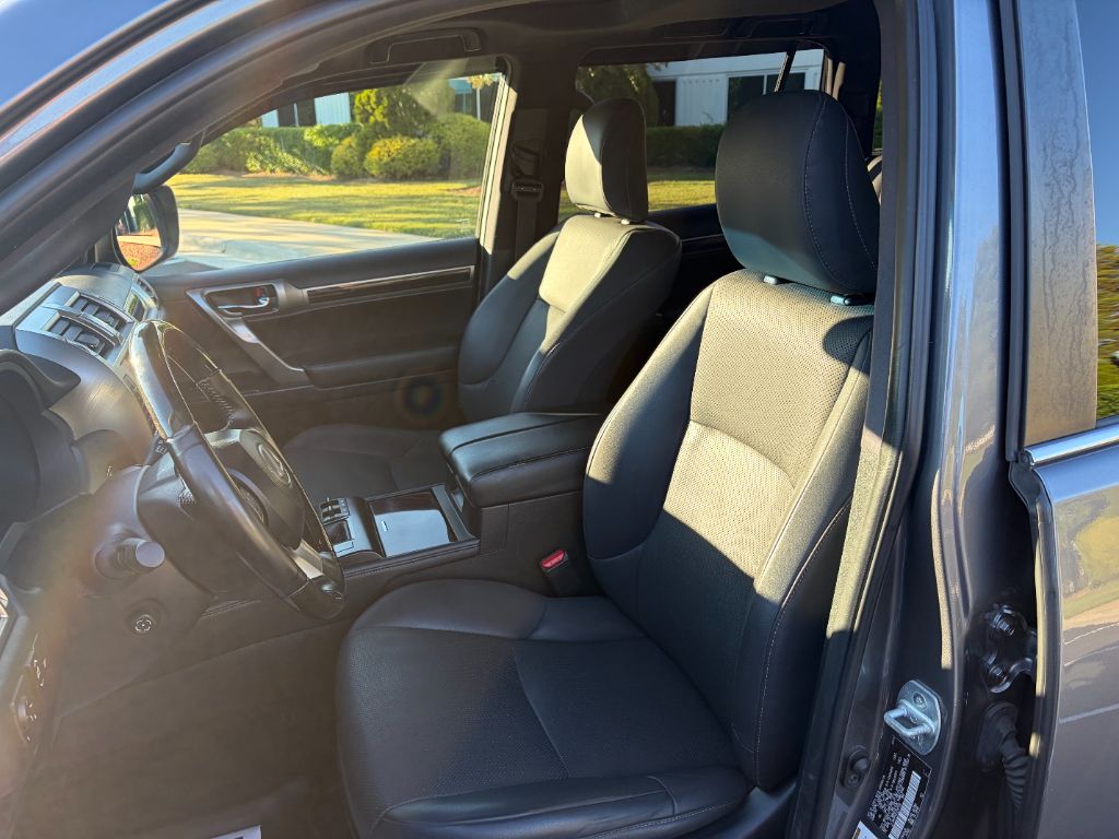 2020 Lexus GX PREMIUM - Photo 19
